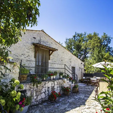Catalano Country house