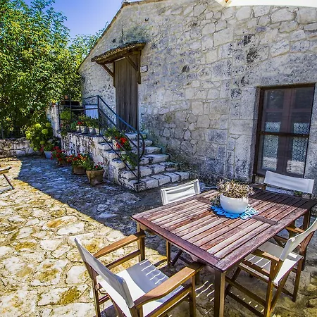Catalano Country house